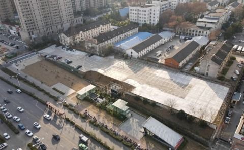 閑置地變身便民停車場，居民告別停車難，共享便捷新生活